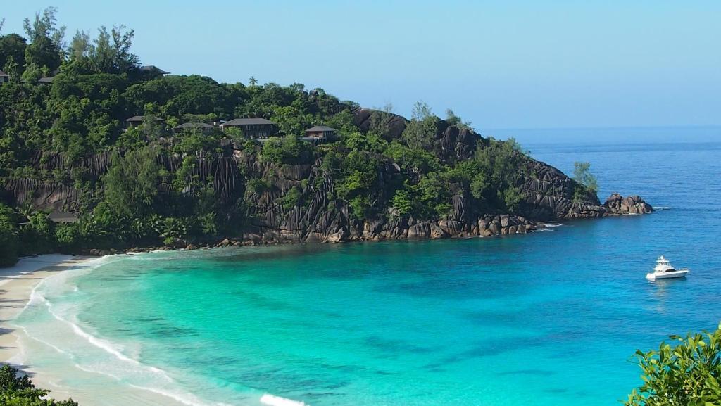 Four Seasons Resort Seychelles Baie Lazare  Exterior photo